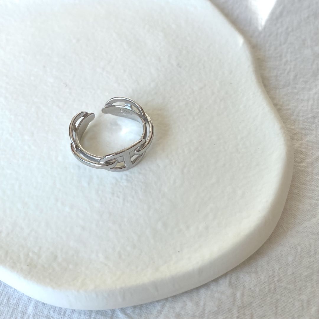 Sara Ring | 18k Gold Plated