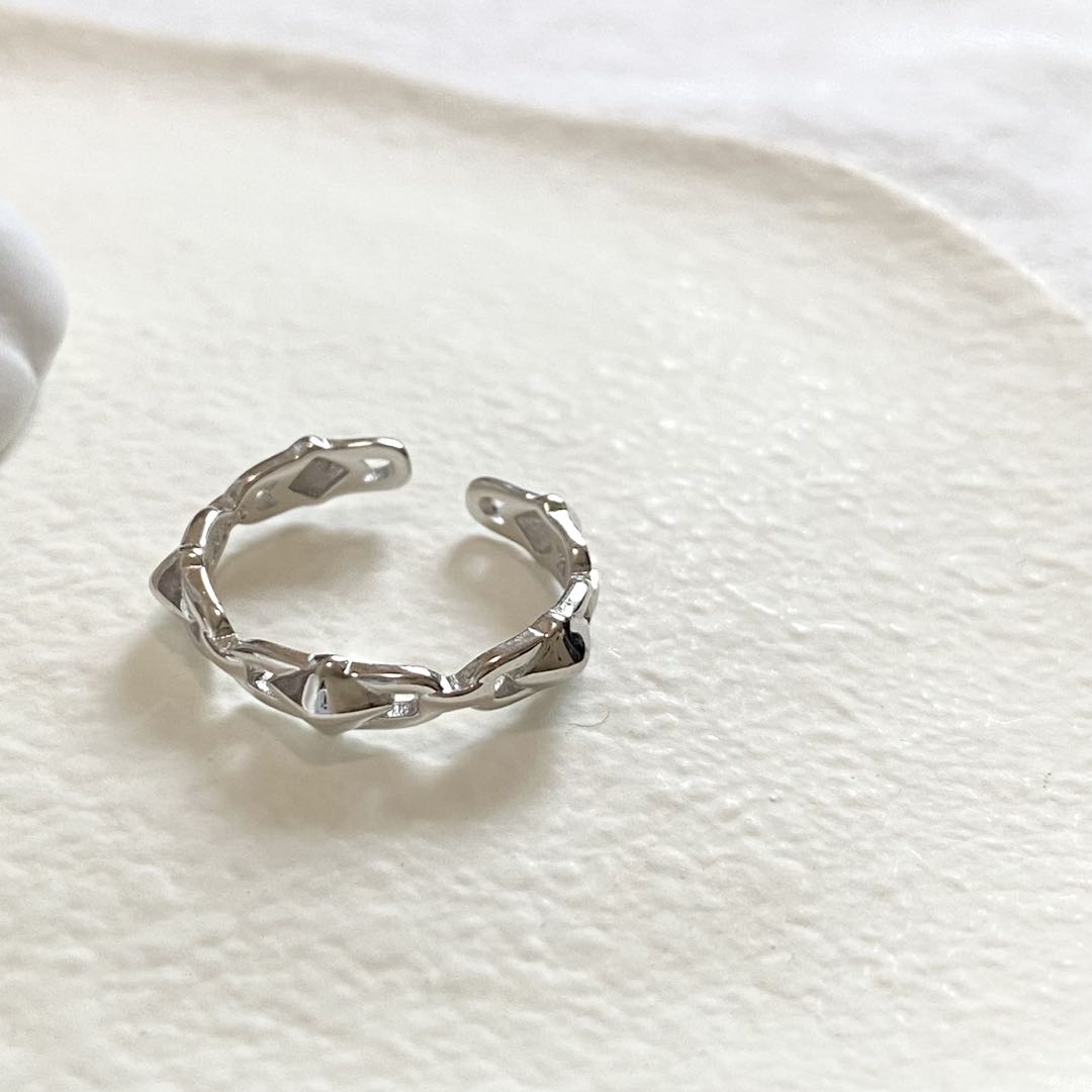 Ourania Ring