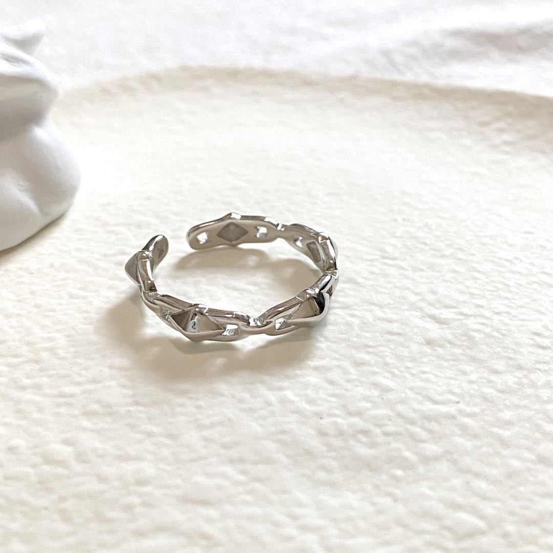 Ourania Ring