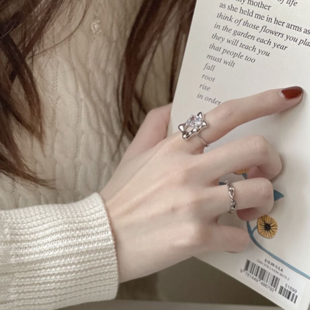 Ourania Ring