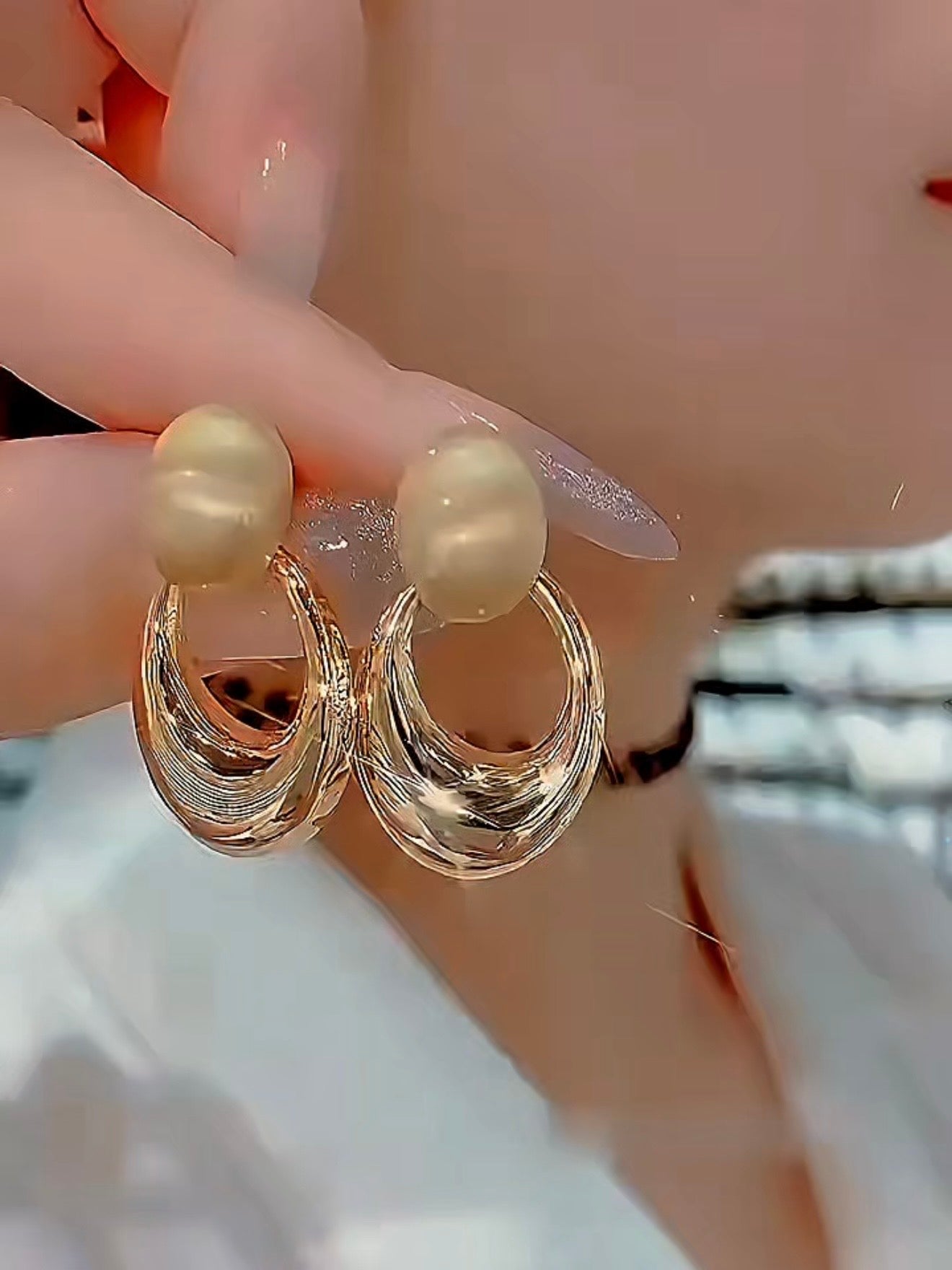 Londa Earrings