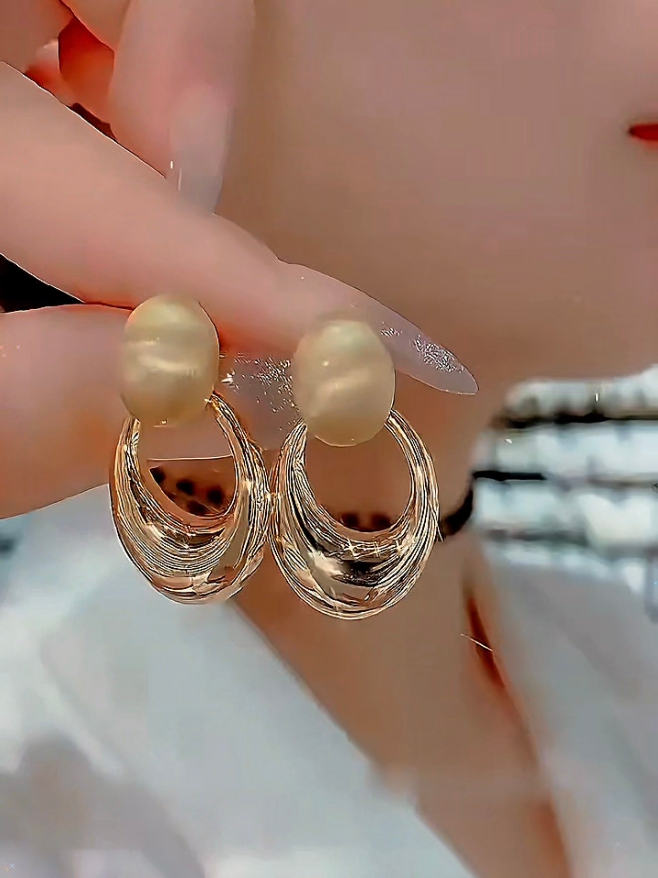 Londa Earrings