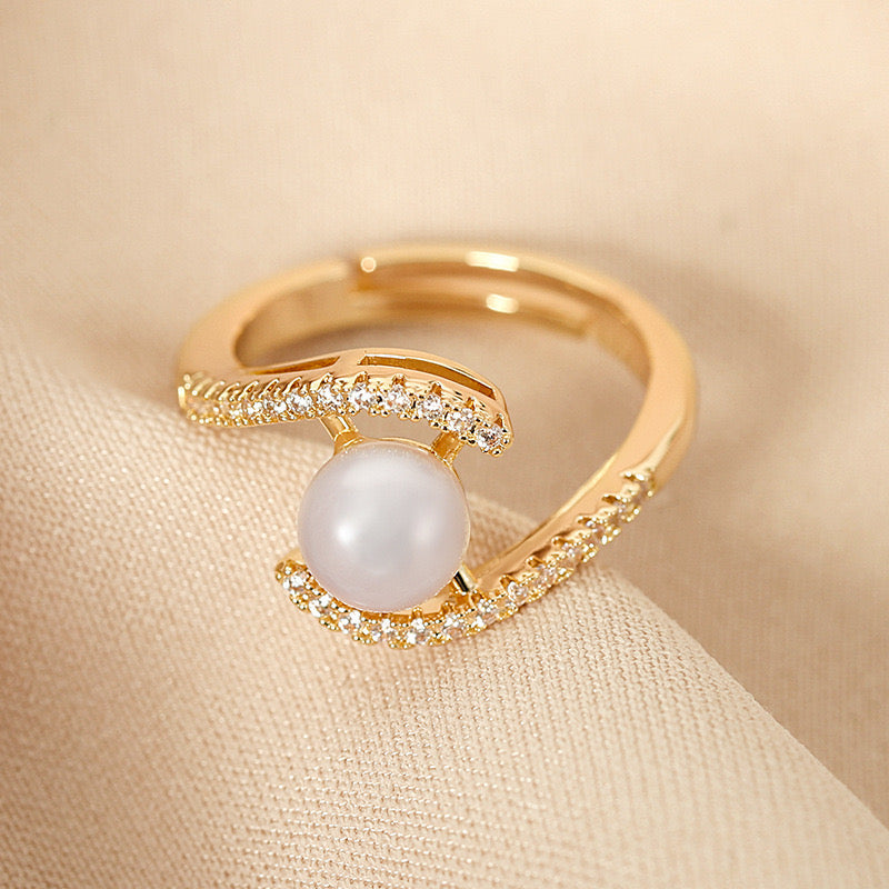 Zenayah Pearl Ring | 18k Gold Plated