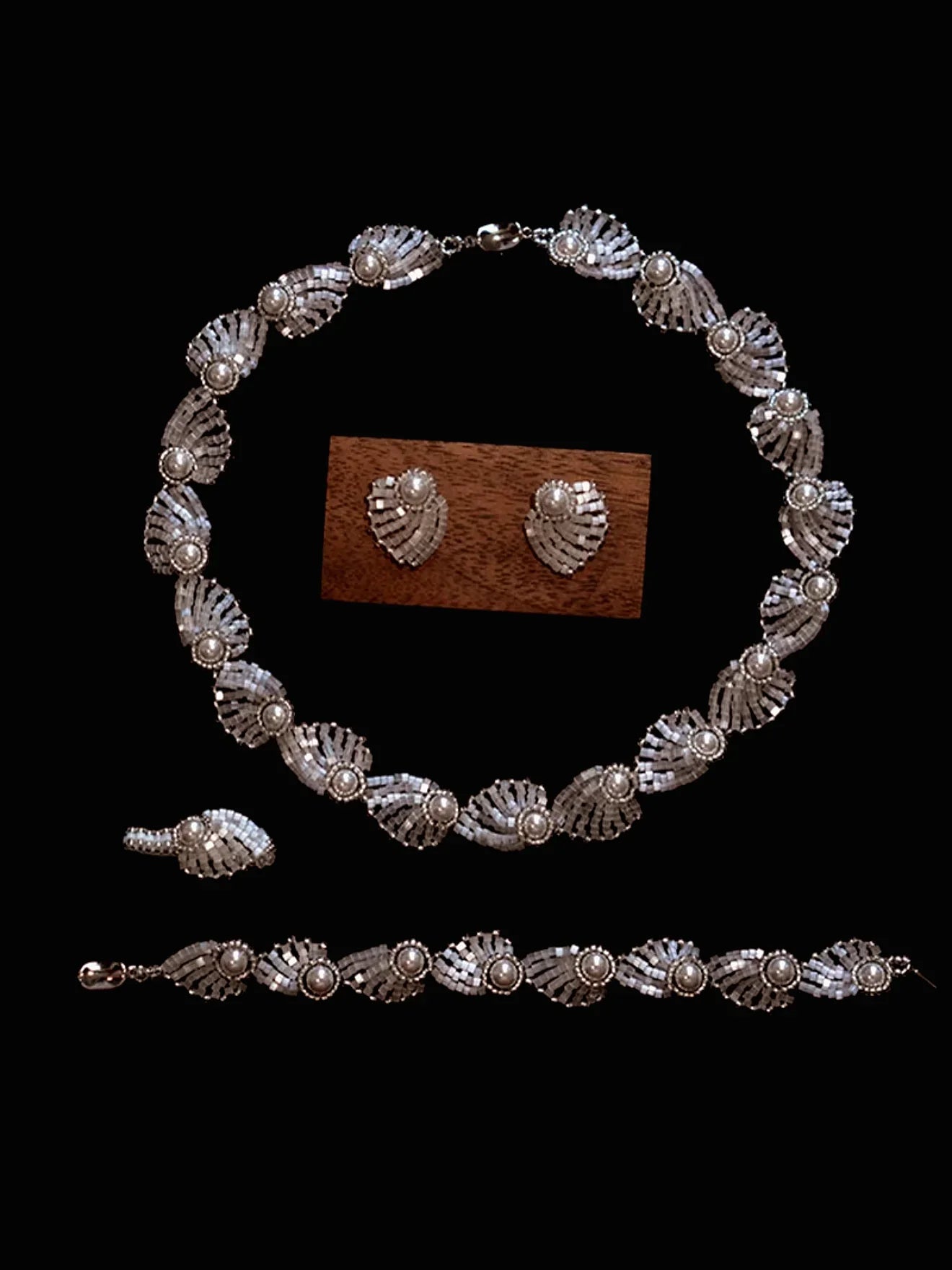 Fioralba Necklace Set