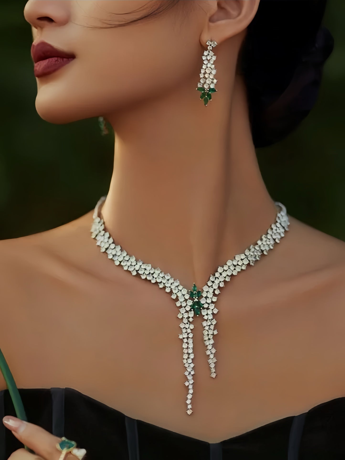 Arabella Necklace Set