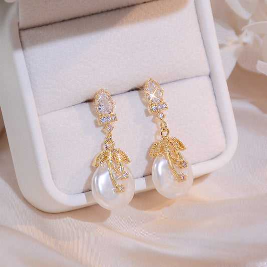 Naida Earrings