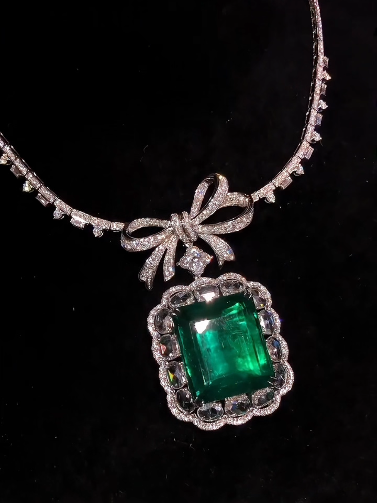 Alverna Necklace Set