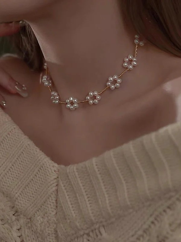 Telineah Pearl Necklace | 18k Gold Plated